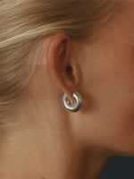 J.H. x The Met Penannular Hoops