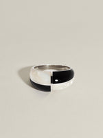 Form Inlay Ring II (Onyx & Mother of Pearl)