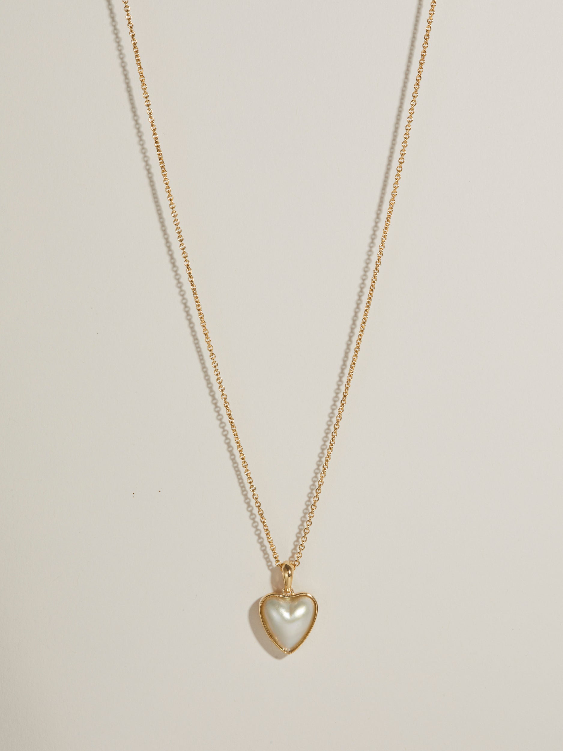 ★ENGBROX★ peace heart pearl necklace set EBNL23056SV JHannah_Holiday_Heart_Mabe_Pea